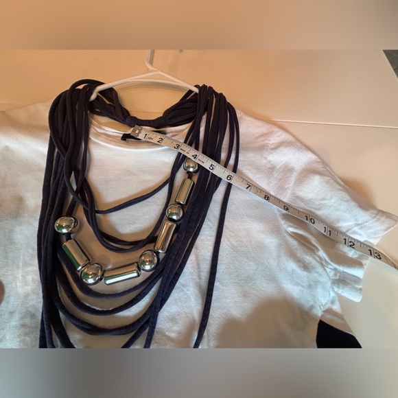 AKIRA Label  High Low Tail Top Navy and White with attached Necklace. Medium - Picture 8 of 16